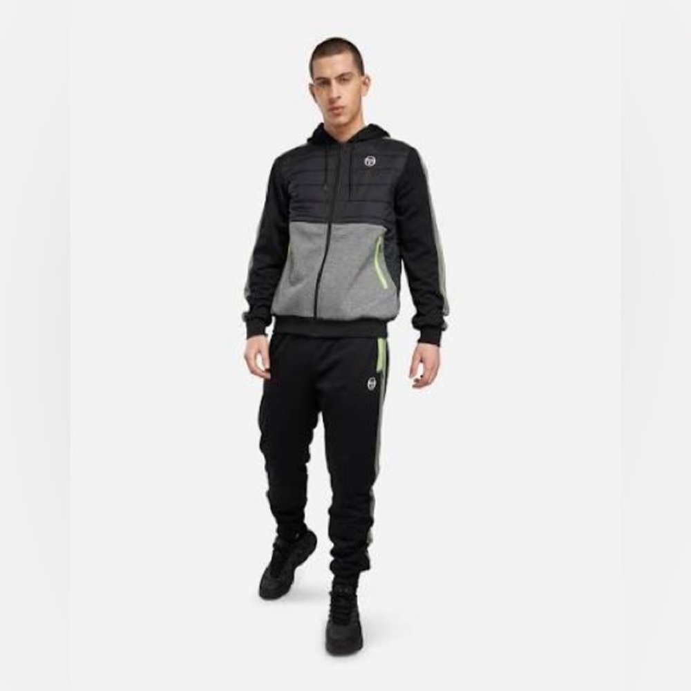 Sergio Tacchini Black and Gray Performance Set with Green Accents - Picture 1 of 12